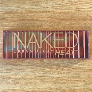 Urban Decay Naked Heat Palette